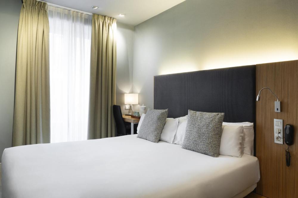 Double Room interior